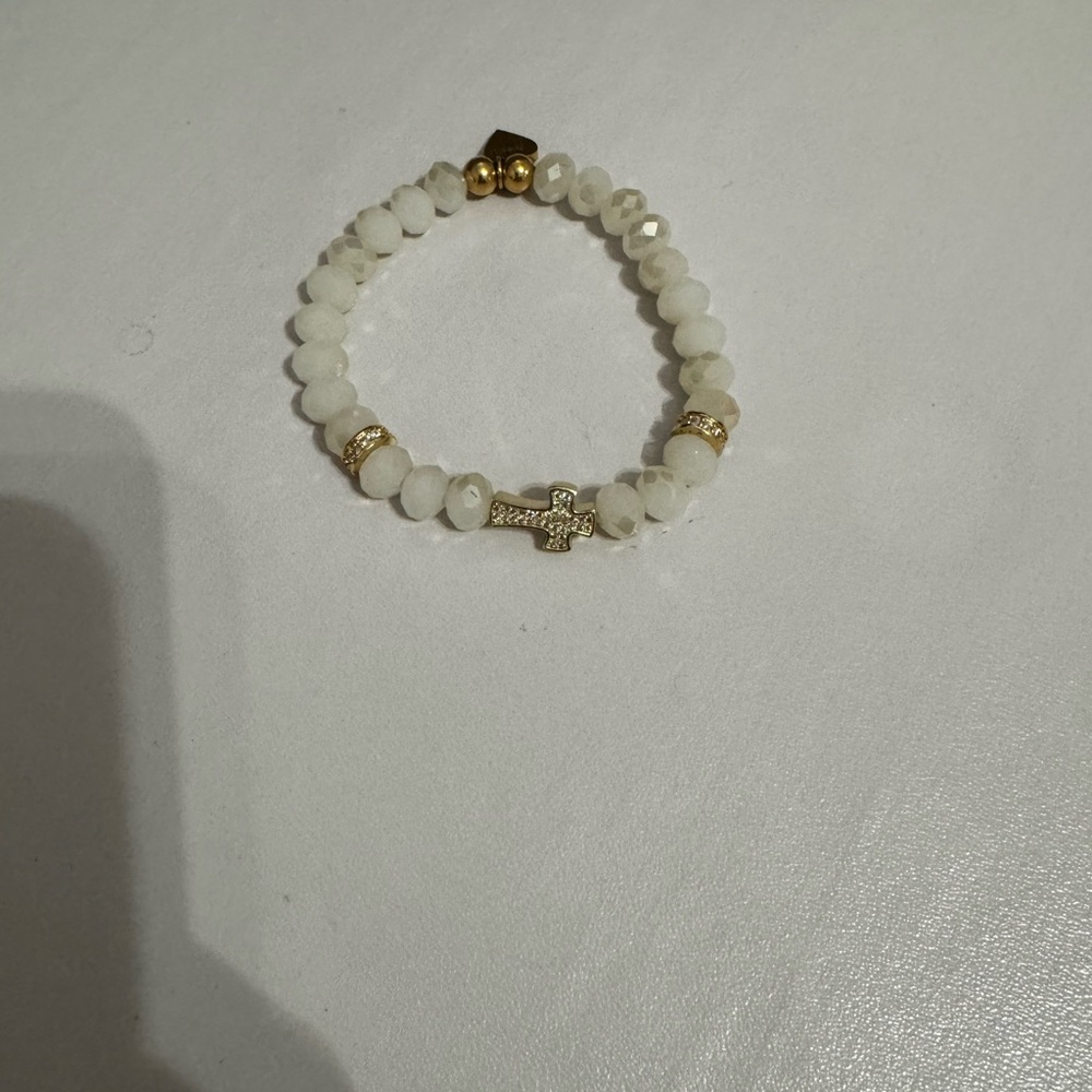 White and Gold Cross Beaded Bracelet